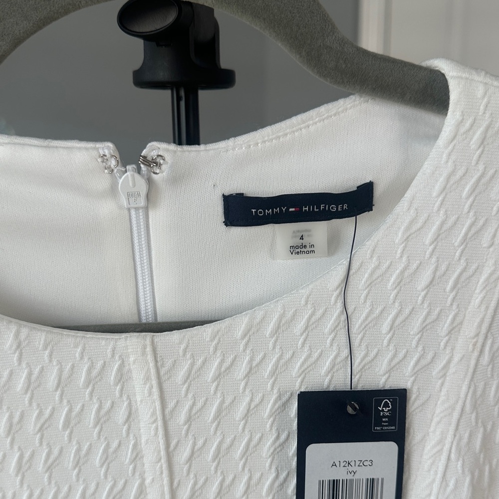 White Tommy Hilfiger Dress Size 4 NWT - Picture 4 of 6